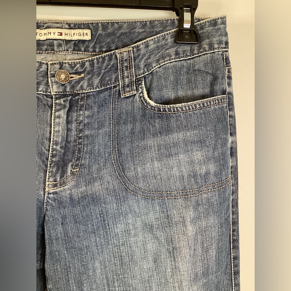 Tommy Hilfiger Women's Mid Rise Straight Leg Blue Jeans 2007 - Picture 4 of 9